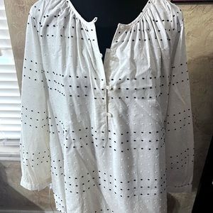 Great women’s top!